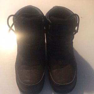 Boys boots